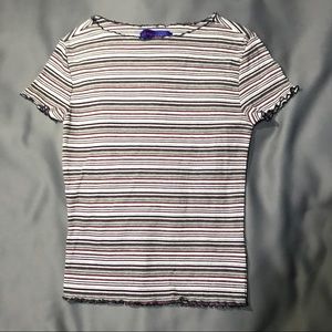 Short sleeve tight shirt